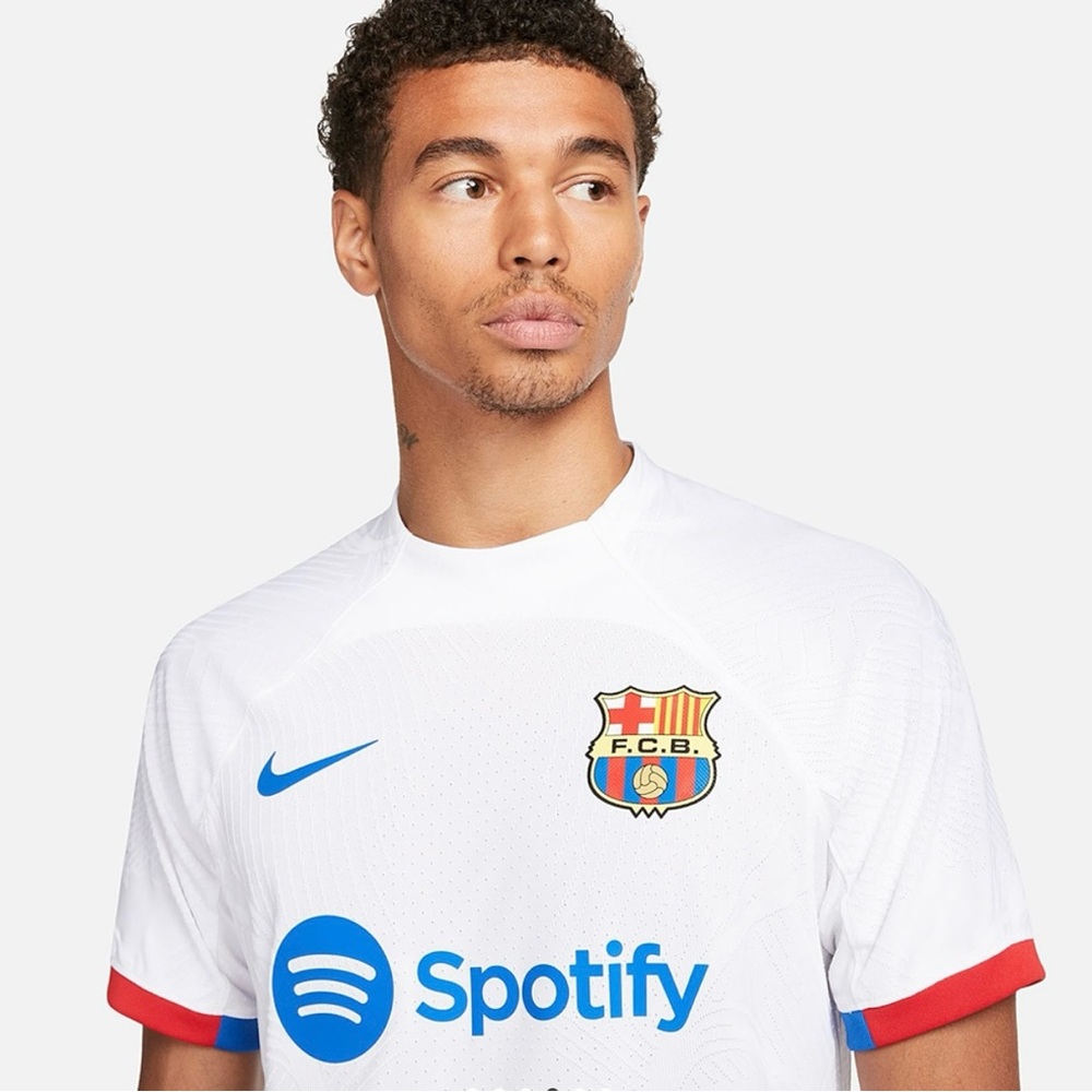 NWT NIKE FC BARCELONA 23/24 DRI-FIT ADV MATCH SS AWAY JERSEY - Picture 10 of 10